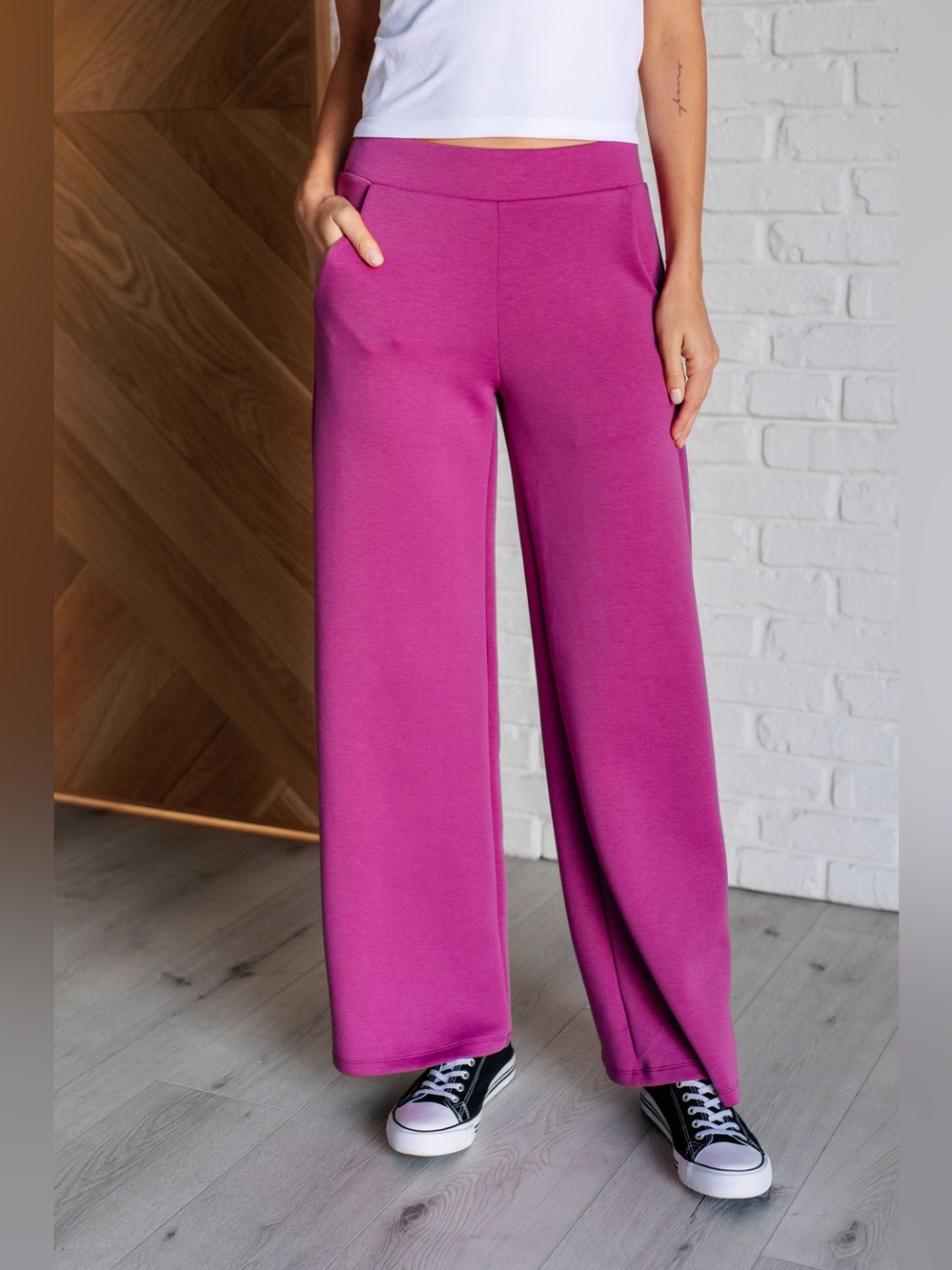 crown & ivy Wide-Leg Pants in Magenta